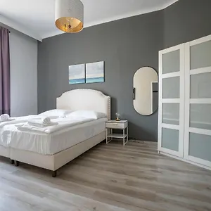  Apartment Brand New Charming Appartmet Near Augarten & Österreich