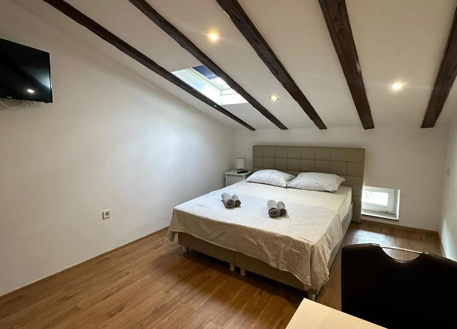 Apartment In The Heart Of PUY 풀라